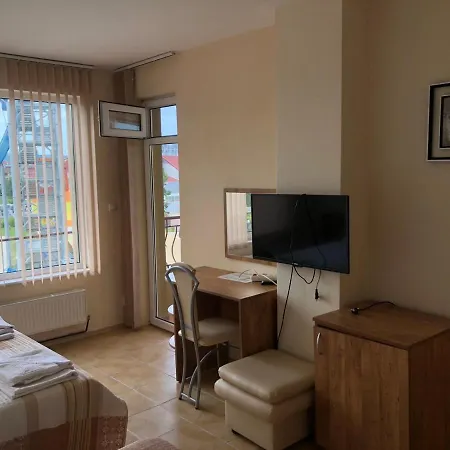 Guest house Yug Primorsko